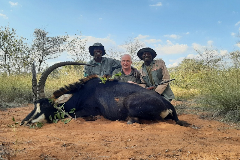 Poľovačka v Južnej Afrike / Poľovačka na lacné balíky v Juhoafrickej republike