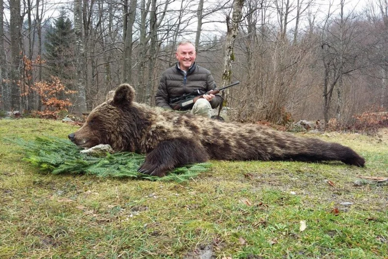 Európa / Poľovačka na medveďa v Chorvátsku Európa / Poľovačka na medveďa v Chorvátsku